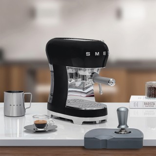 Smeg ECF01BLEU Espressomaskine Svart