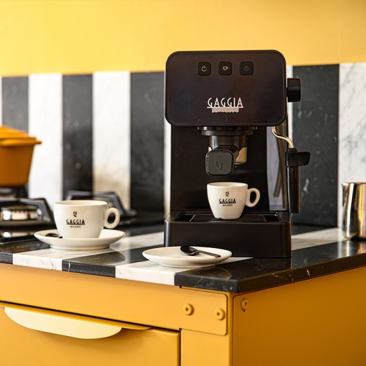 Gaggia Espresso Evolution Svart Espressomaskin Inkl. Club House Maniko Espresso 7 Stsso Evolution Svart Espressomaskin