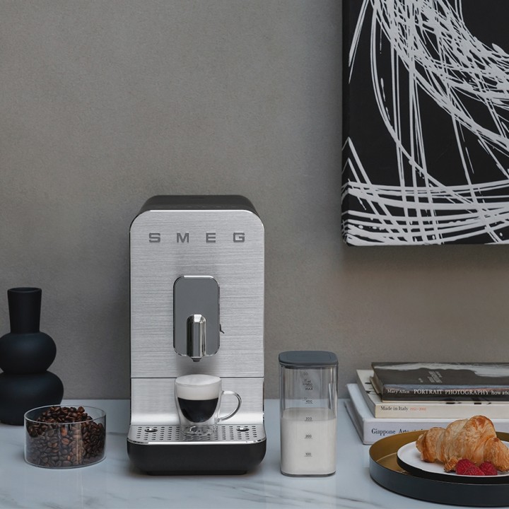 Smeg BCC01TPMEU Espressomaskine Taupe