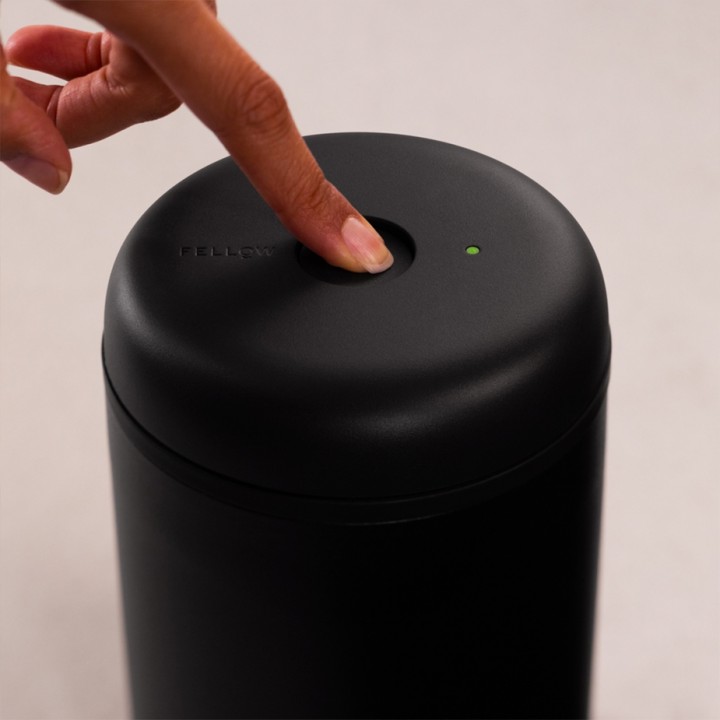 Fellow Elektrisk Atmos Vakuum Kaffebehållare Svart 0,7 L