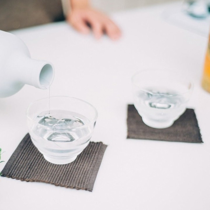 Hario Filter-In 0,75 L Isbryggare Ljusgrå med 2 glas
