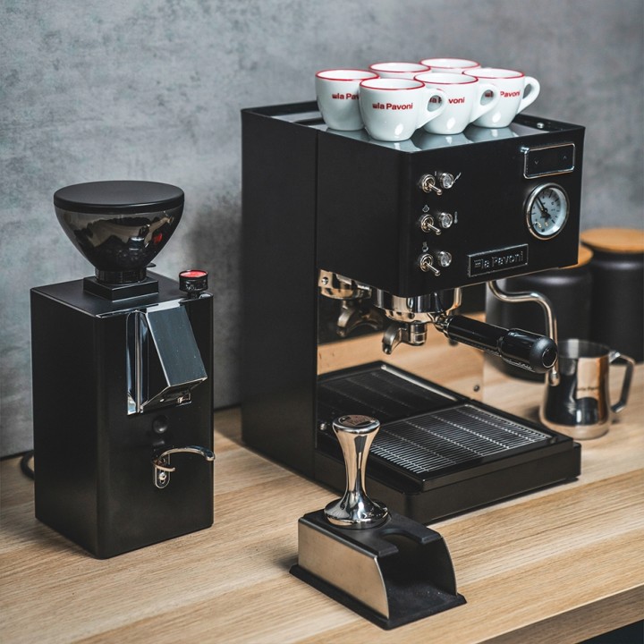 La Pavoni Casa Bar PID Svart LPMCBN02EU Espressomaskin Inkl. Eureka Mignon Turbo Svart Espressokvarn