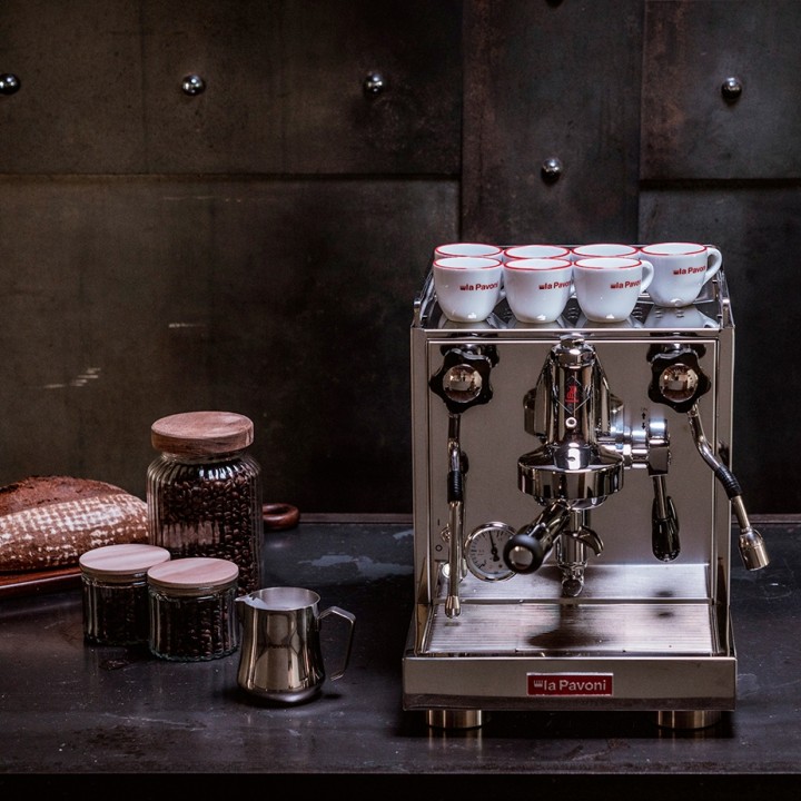 La Pavoni New Cellini Classic LPSCCS01EU Inkl. Espressokvarn, Baristautrustning & 4 st Club House Cappuccinokoppar Svart