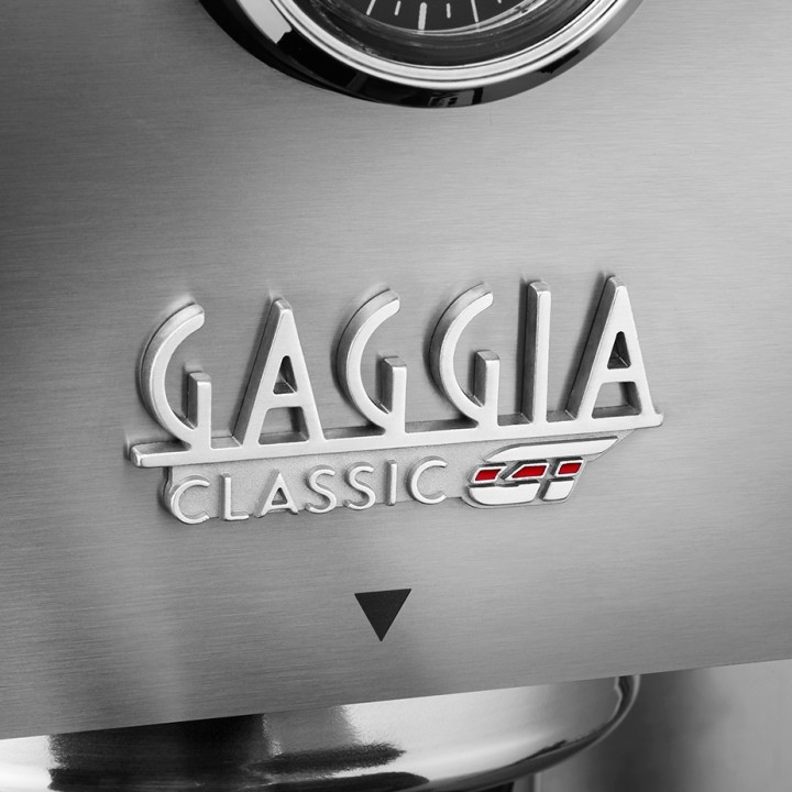 Gaggia Classic GT Stål Espressomaskin Inkl. Gaggia MDF 55 Chrome Espressokvarn & House of Barista Knockbox