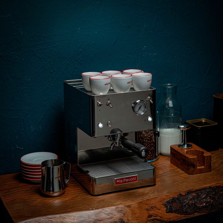 La Pavoni New Casa Bar Stål LPMCBS01EU Espressomaskin inkl. Ascaso i-Mini I2 Espressokvarn & House of Barista Baristautrustning