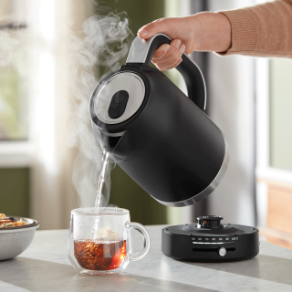 KitchenAid 5KEK1701EBM Vattenkokare 1,7 L Matt Svart