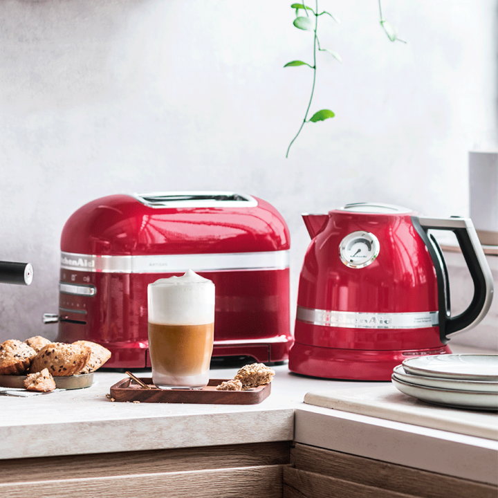 KitchenAid 5KEK1522ECA Artisan Vattenkokare 1,5 L Metallröd