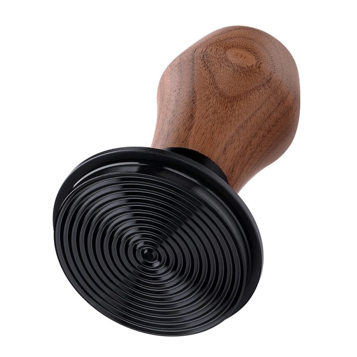 Normcore V4 Tamper med fjäder, räfflor & titaniumbeläggning 58 mm Valnöt