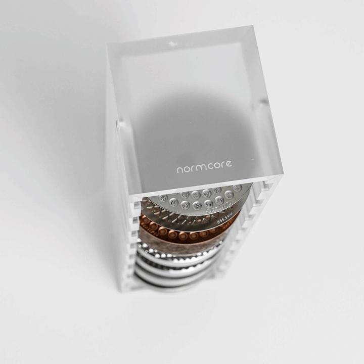 Normcore hållare för Puck Screens Frosted Clear