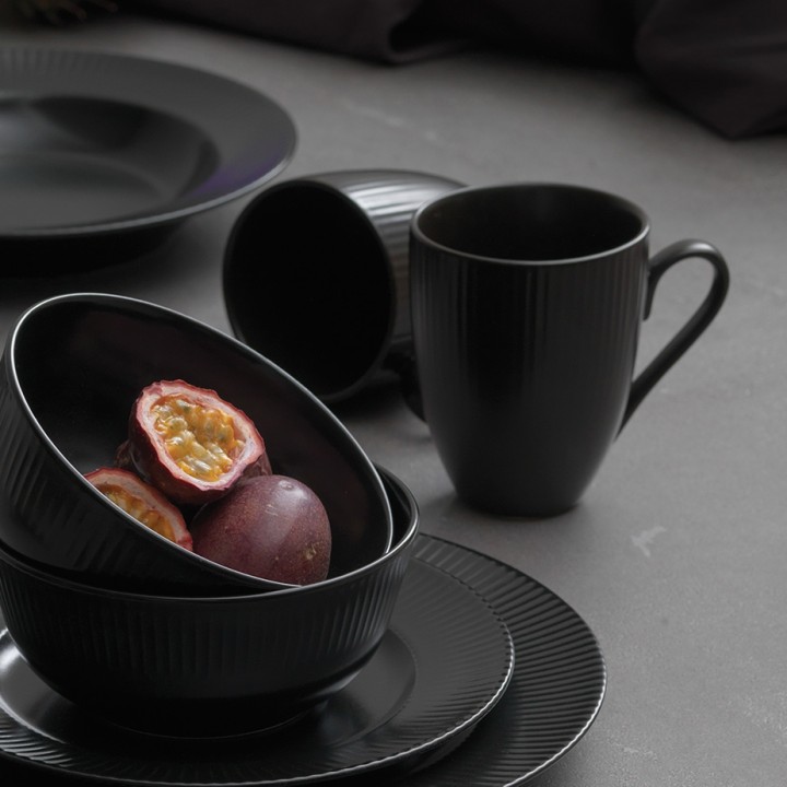 Aida Groovy Mugg med handtag 30 cl 4 st Svart