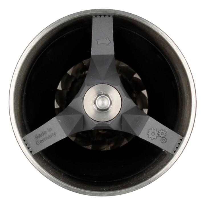 Comandante C40 MK4 Nitro Blade Svart