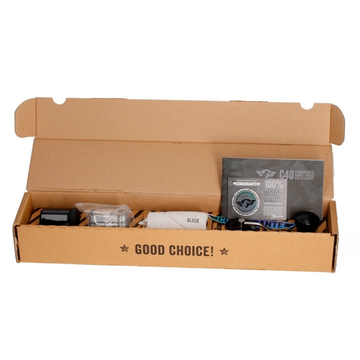 Comandante C40 MK4 Nitro Blade Svart