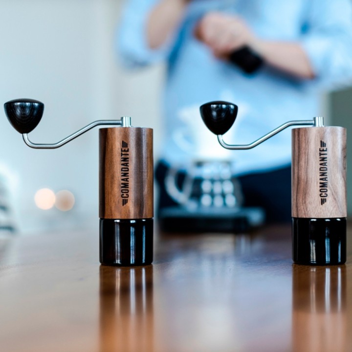 Comandante C40 MK4 Nitro Blade Virginia-valnöt