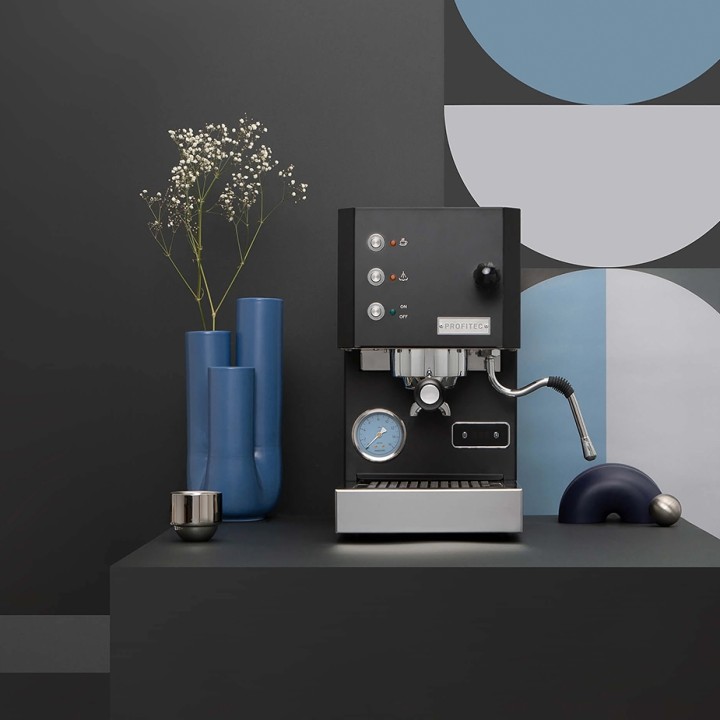 Profitec GO Matt Svart Modell 2025 Inkl. Espressokvarn, Baristautrustning & Kaffe