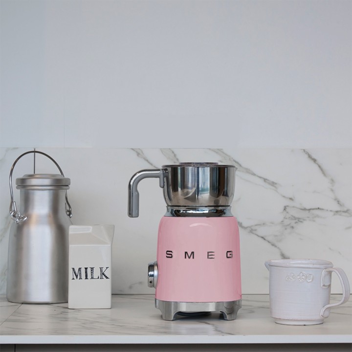 Smeg MFF01PKEU Mjölkskummare Rosa