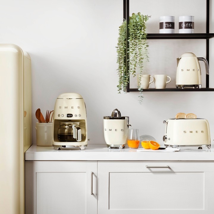 Smeg DCF02CREU Droppkaffebryggare Kräm