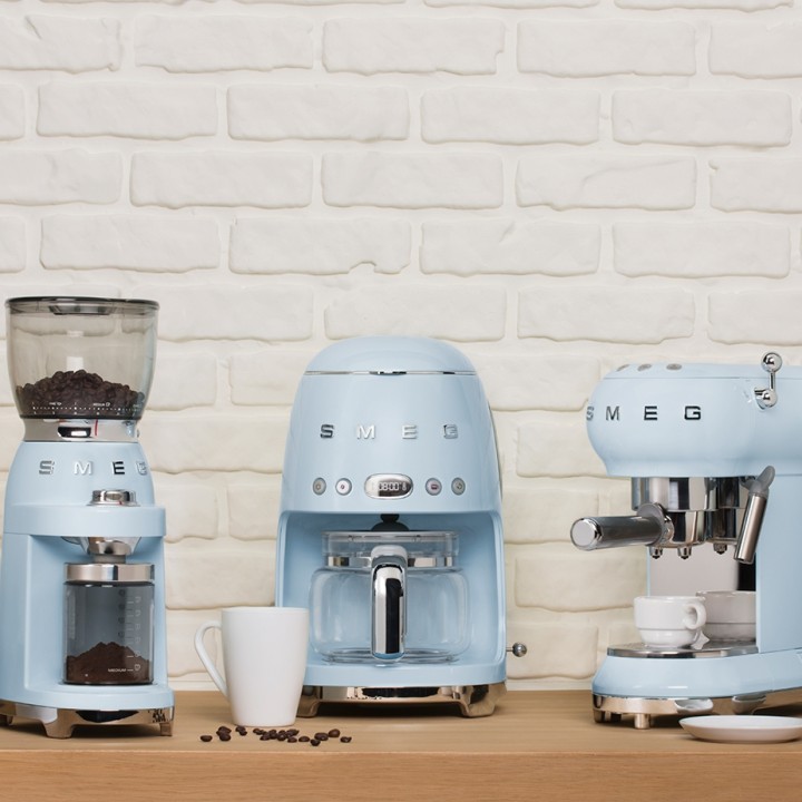 Smeg DCF02PBEU Droppkaffebryggare Pastellblå