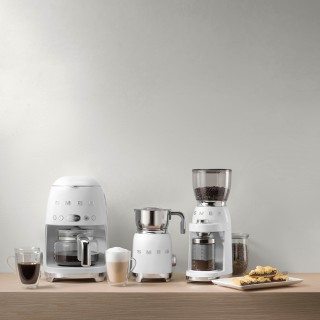 Smeg DCF02WHEU Droppkaffebryggare Vit