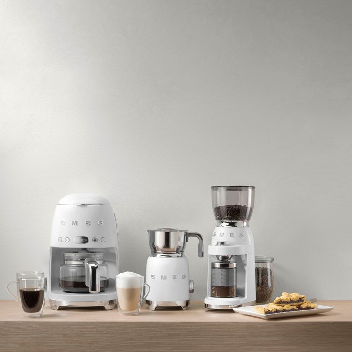 Smeg DCF02WHEU Droppkaffebryggare Vit