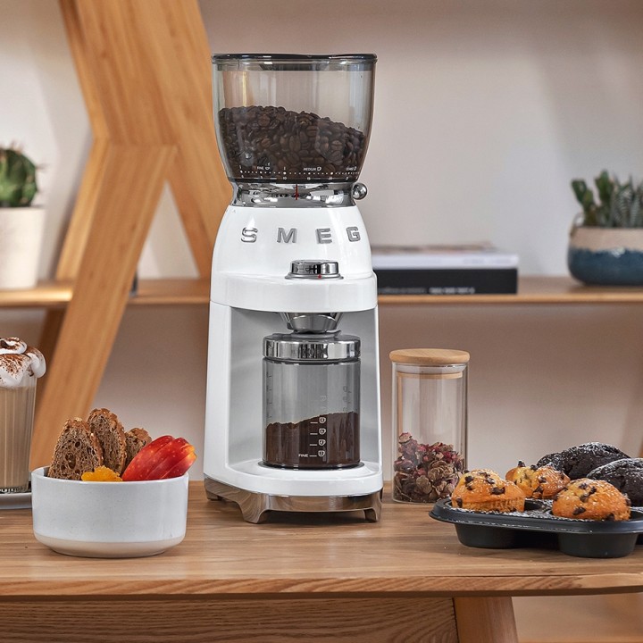 Smeg CGF01WHEU Kaffekvarn Vit