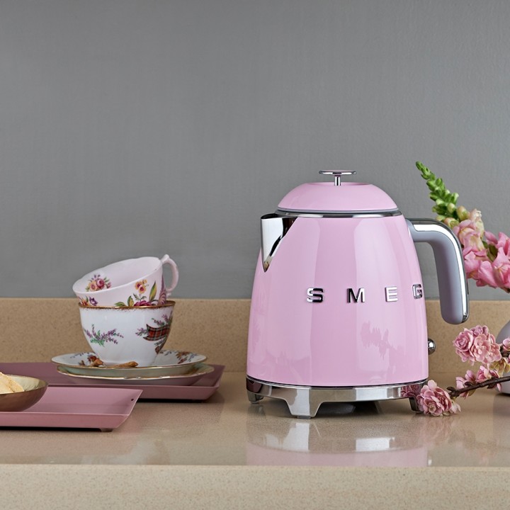 Smeg KLF05PKEU Minivattenkokare 0,8 l Rosa
