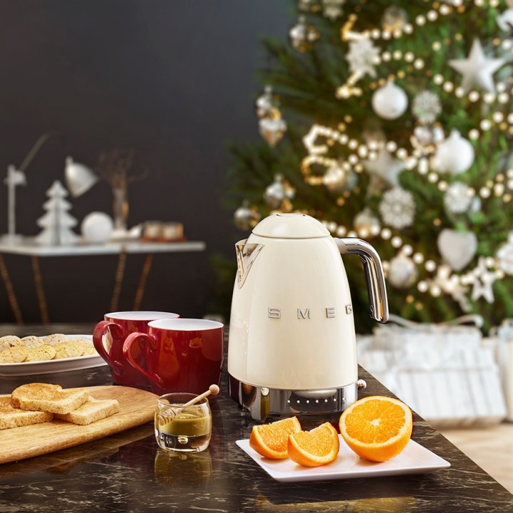 Smeg KLF04CREU Vattenkokare med temperaturkontroll 1,7 L Creme