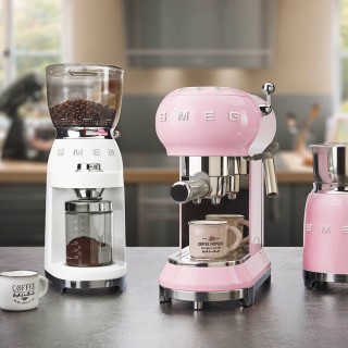Smeg ECF02PKEU Espressomaskin Rosa
