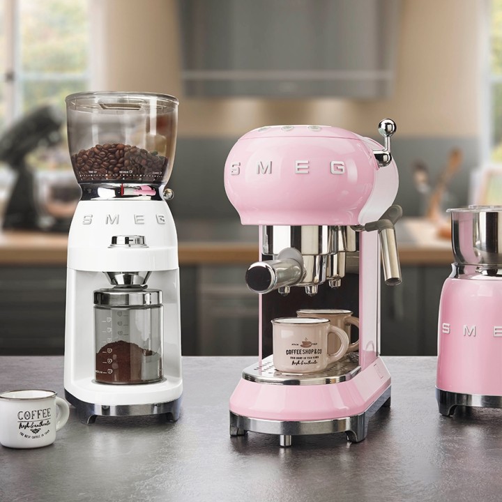 Smeg ECF02PKEU Espressomaskin Rosa