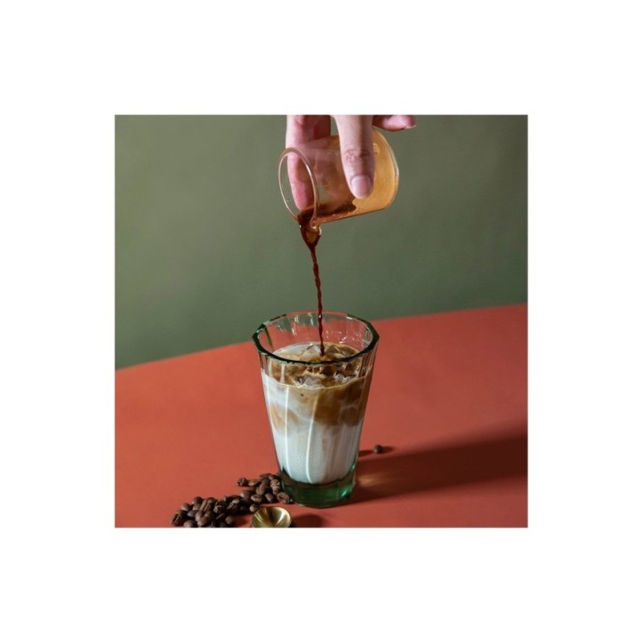 Loveramics Twisted Latteglas 36 cl 1 st Svart