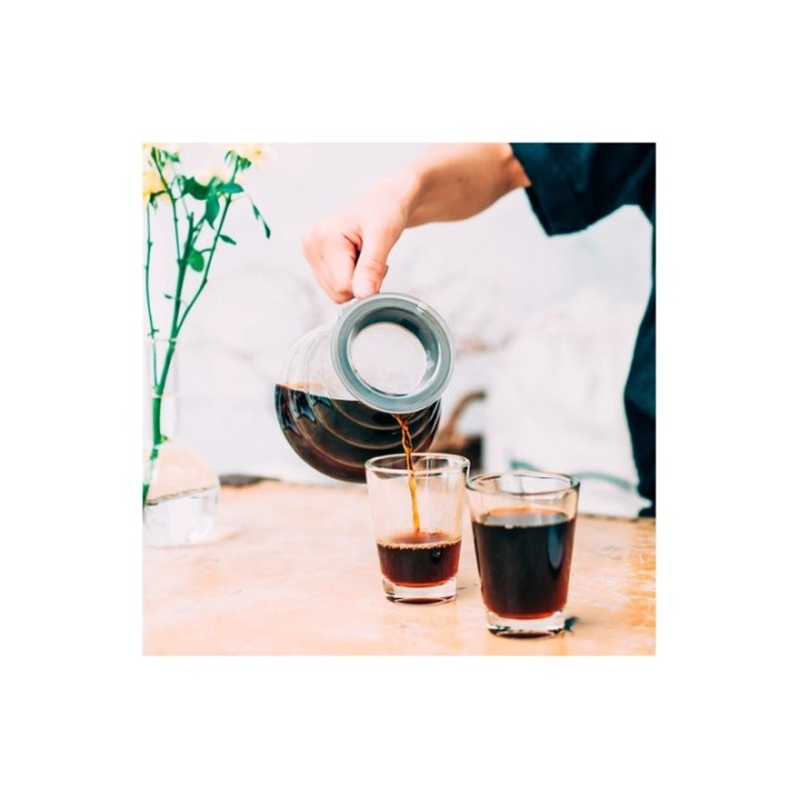 Hario Filterbryggset inkl. V60-02 keramisk dripper för 2 koppar, serveringskanna 0,6 l & hällkanna