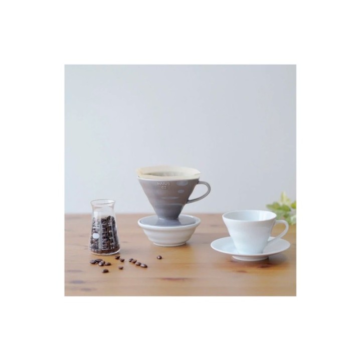 Hario Filterbryggset inkl. V60-02 keramisk dripper för 2 koppar, serveringskanna 0,6 l & hällkanna