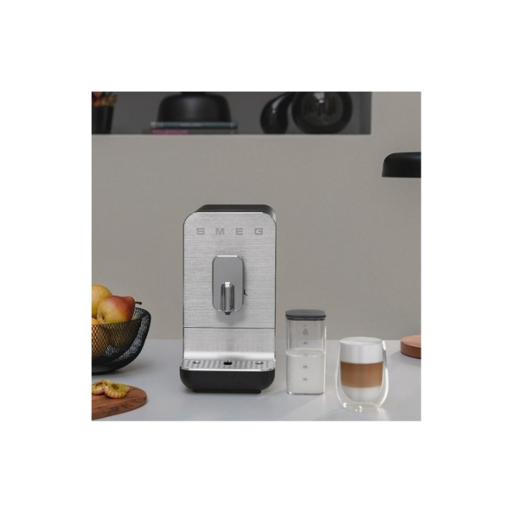 Smeg BCC13BLMEU Espressomaskin Svart