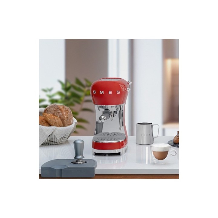 Smeg ECF02RDEU Espressomaskin Röd