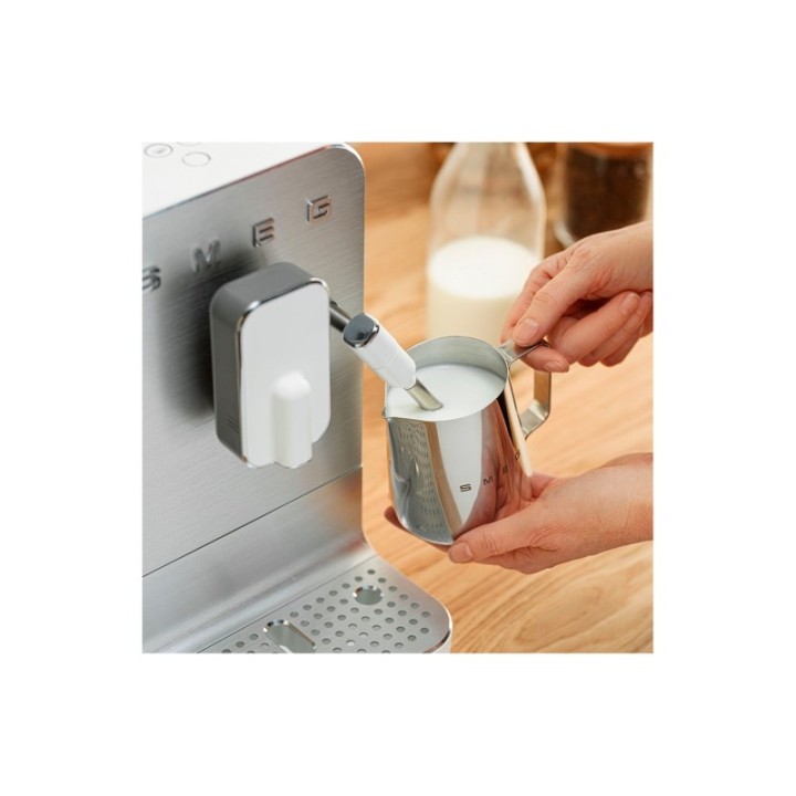 Smeg BCC12WHMEU Vit inkl. Mjölkkanna & Crema Intenso 1 kg kaffebönor