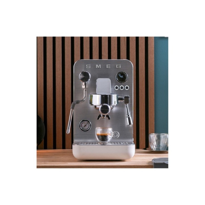 Smeg EMC02WHMEU Minipro Semiautomatisk Espressomaskin Vit