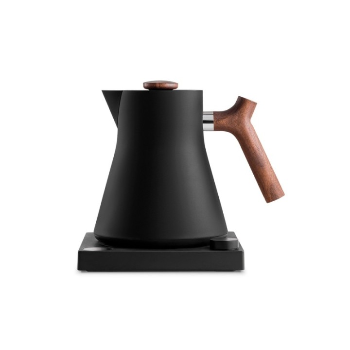 Fellow Corvo EKG Vattenkokare 0,9 L matt svart med trähandtag i valnöt