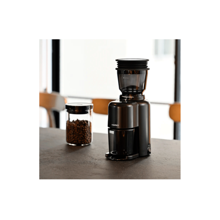 Hario V60 Elektrisk Kaffekvarn m. Blow Up System