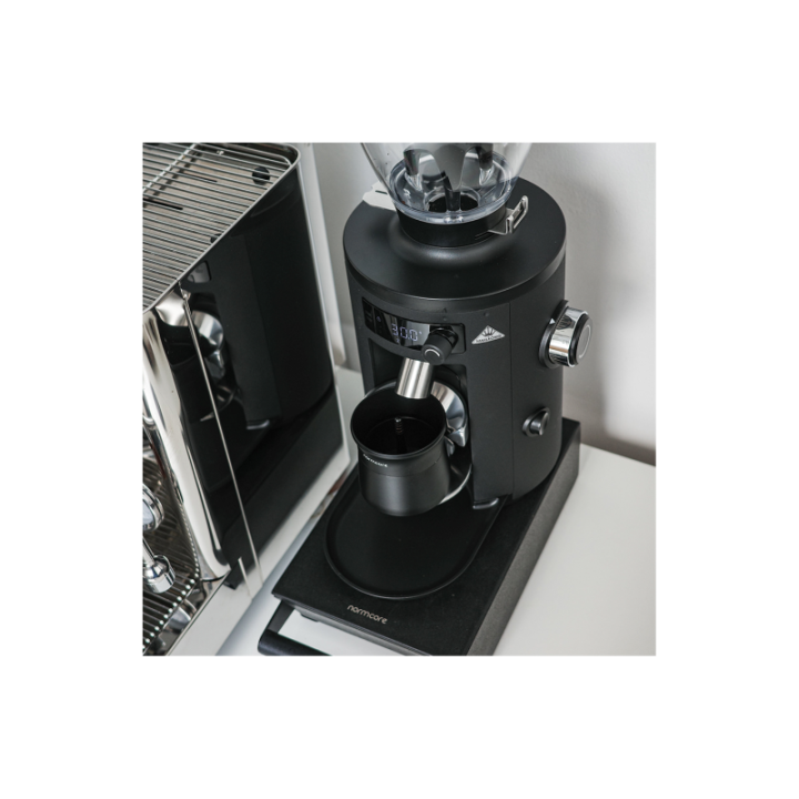 Normcore 2 i 1 Magnetisk Doseringskopp 53,3 mm Svart