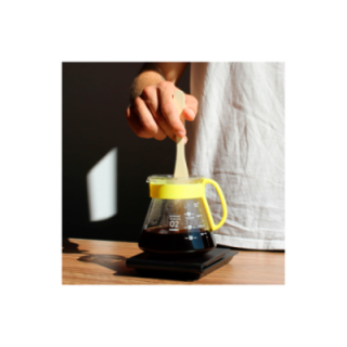 Hario V60 Filterbryg Sæt Gul Inkl. Range Server 0,6 L, Dripper 2 Kop., IKAPE Pour Over Kedel med Termometer 1,2 L & Filtre
