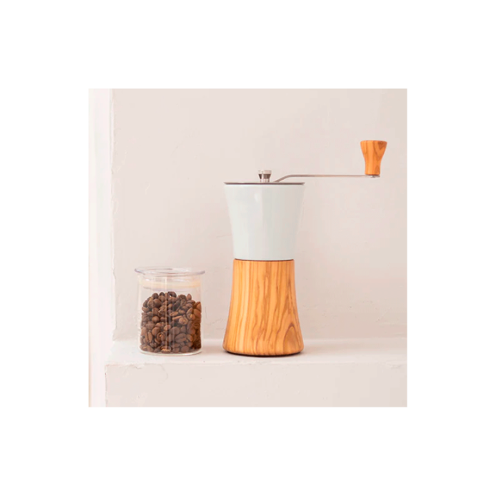 Hario V60 Manuel Kaffemølle Oliventræ